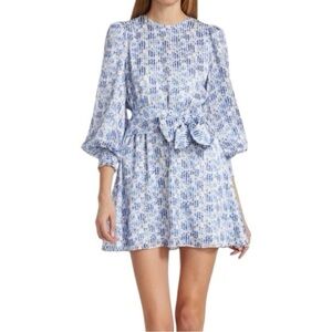 Alice + Olivia Blue and White Floral Rose Print Long Sleeve Silk Dress